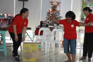 kkmk_christmas_party_dec._18_7